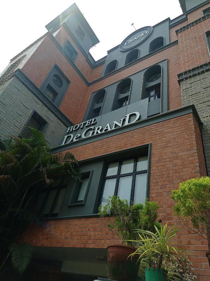 Hotel De Grand Kozhikode Esterno foto