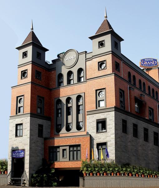 Hotel De Grand Kozhikode Esterno foto