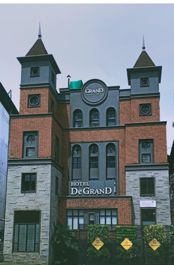 Hotel De Grand Kozhikode Esterno foto